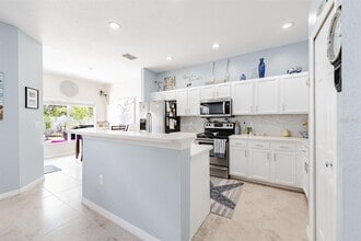 15655 Durango Cir in Brooksville, FL - Building Photo - Building Photo