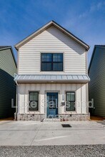 604 W 2nd St in Edmond, OK - Building Photo - Building Photo