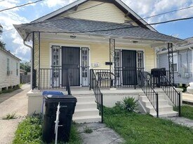 2012 Congress St, Unit 2012