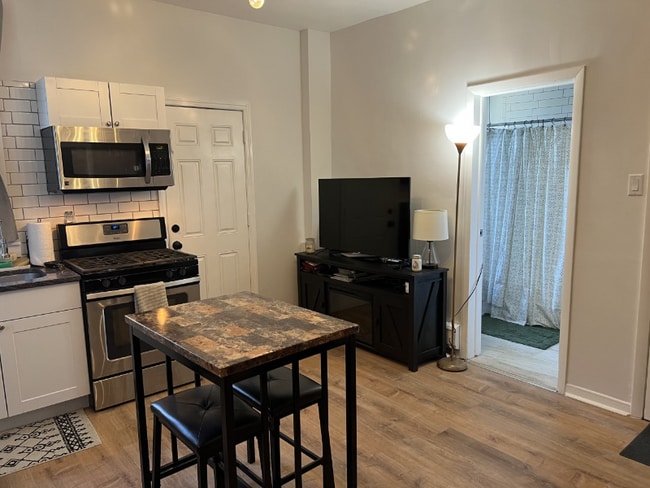 26 Elizabeth St, Unit FL 1 in Jersey City, NJ - Building Photo - Building Photo