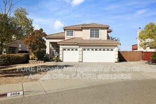 2304 Yorkshire Ct in Antioch, CA - Building Photo
