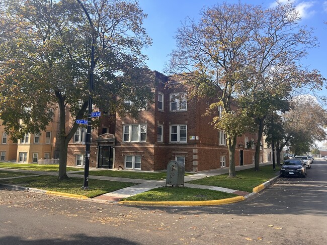 property at 2100 S 51st Ave