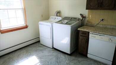 128 Fayette St, Unit 128 in Watertown, MA - Building Photo - Building Photo