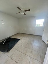 299 Woodland Ave in Daytona Beach, FL - Building Photo - Building Photo