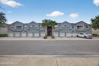 7067 Deer Lodge Cir in Jacksonville, FL - Building Photo - Building Photo