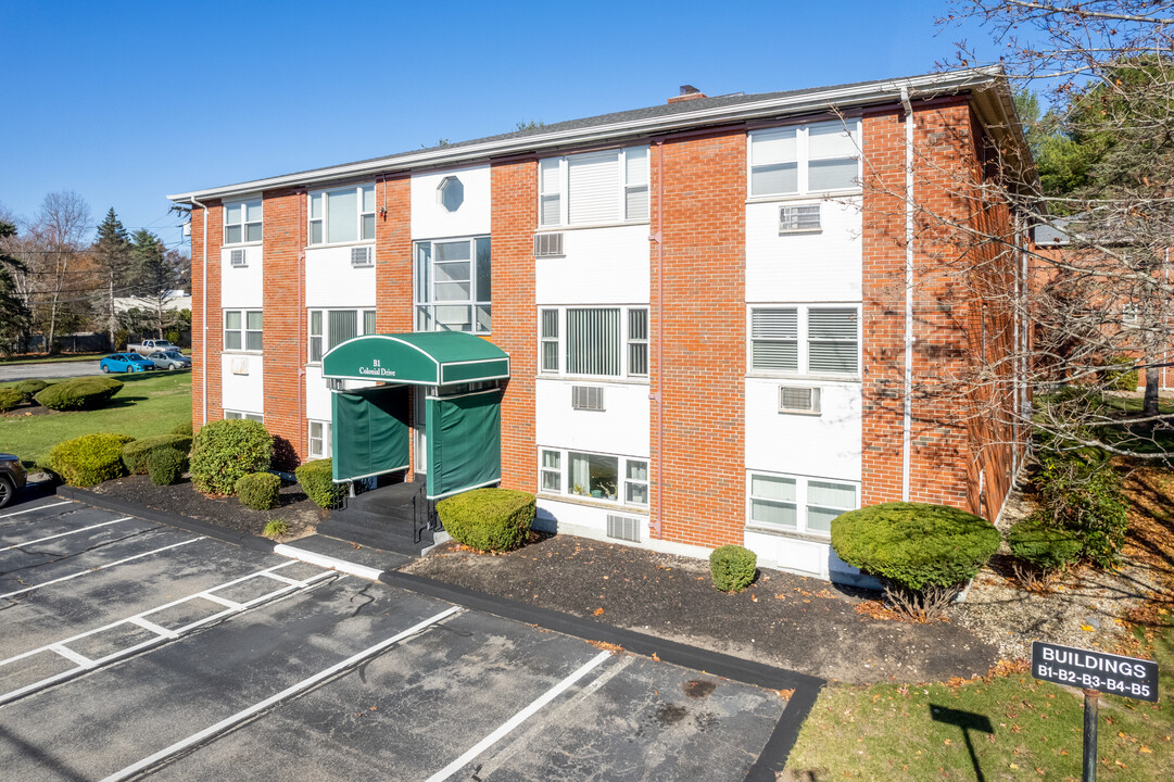 Colonial Drive Condominiums in Andover, MA - Building Photo