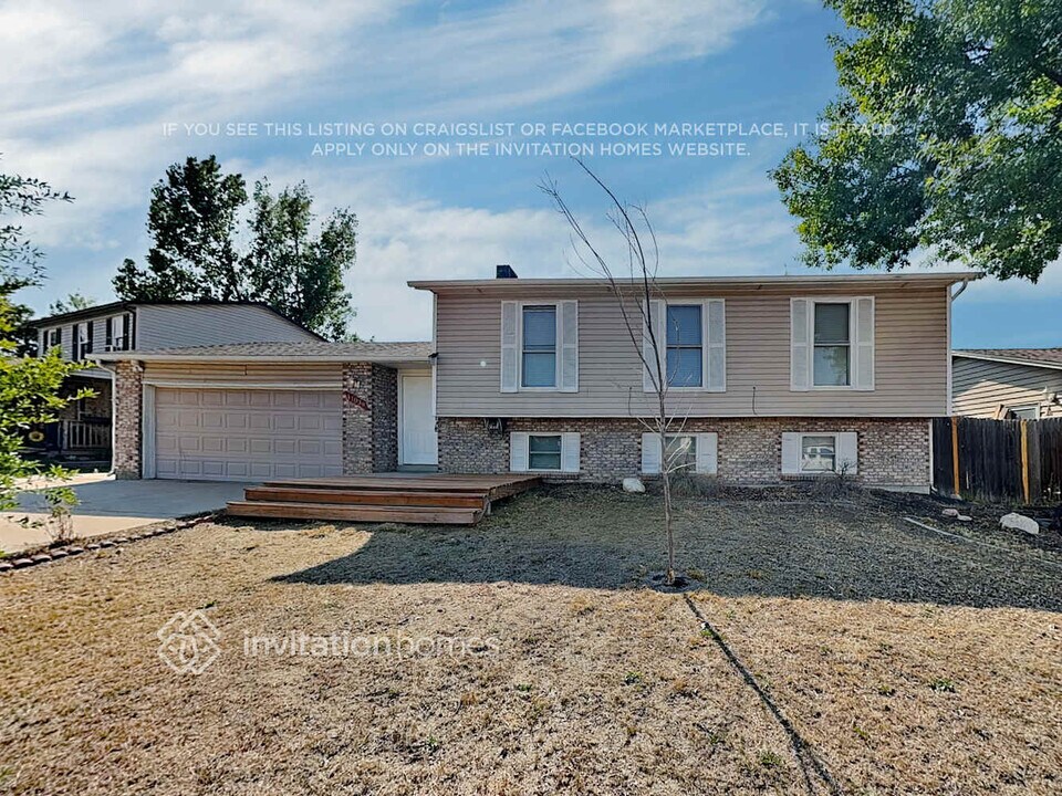 11039 Grange Creek Dr in Thornton, CO - Building Photo
