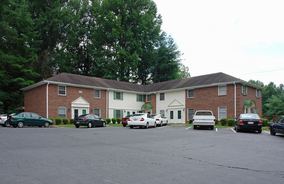 Taylor Park in Winston-Salem, NC - Foto de edificio