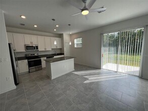 7492 Stone Crk Trl in Kissimmee, FL - Building Photo - Building Photo