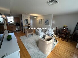 125 Library St in Chelsea, MA - Building Photo