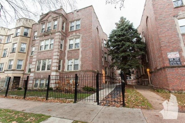 property at 5058 N Winchester Ave