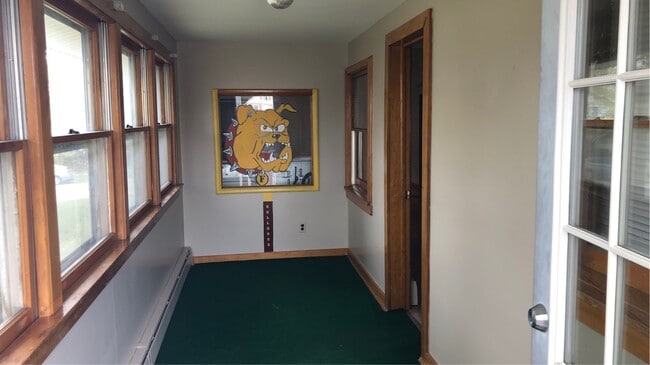 307 N Warren Ave in Big Rapids, MI - Building Photo - Building Photo