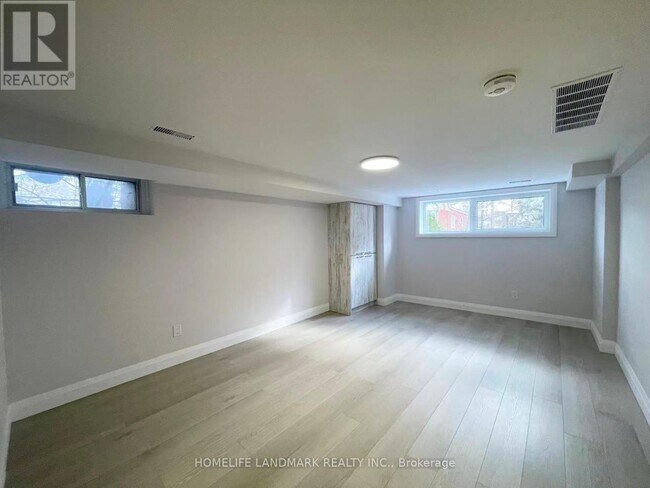 544 Indian Rd in Toronto, ON - Building Photo - Building Photo