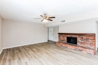 6505 Alta Oaks Dr in Garland, TX - Building Photo - Building Photo