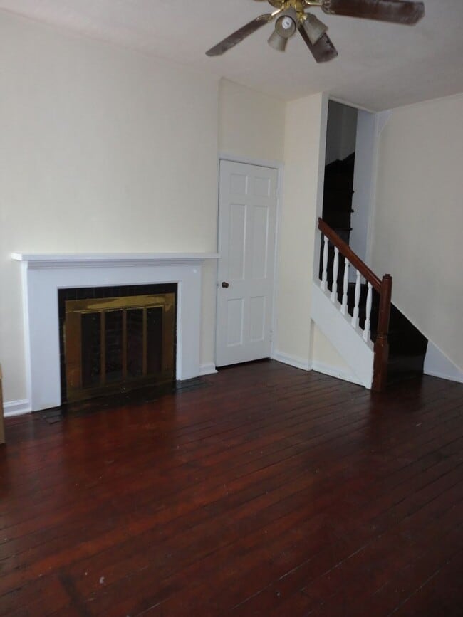 1237 Pine St in Philadelphia, PA - Foto de edificio - Building Photo
