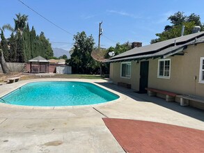 85 W Lemon Ave in Arcadia, CA - Building Photo - Building Photo