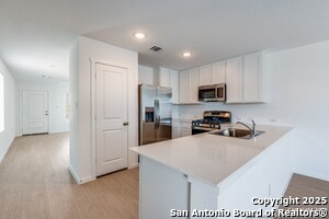 2406 Legends Crk in New Braunfels, TX - Building Photo - Building Photo