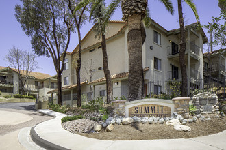 Summit Apartments in Escondido, CA - Building Photo - Building Photo