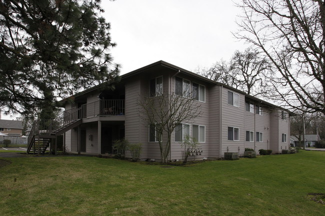 Manor Gate I in Beaverton, OR - Building Photo - Building Photo