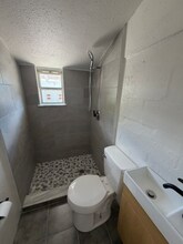 616 SE 13th Terrace in Gainesville, FL - Foto de edificio - Building Photo