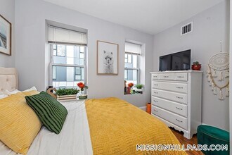 16 Sewall St, Unit 3 in Boston, MA - Foto de edificio - Building Photo