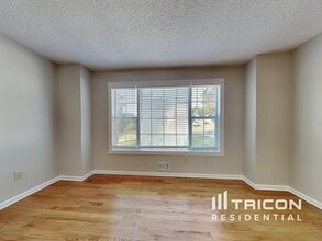 2615 Sandstone Dr in Lawrenceville, GA - Building Photo - Building Photo