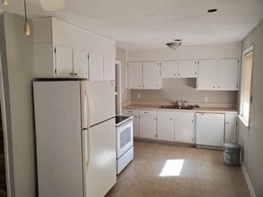 2720 Barry Dr in Augusta, GA - Building Photo - Building Photo