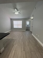2207 Antigua Pl in Kissimmee, FL - Foto de edificio - Building Photo