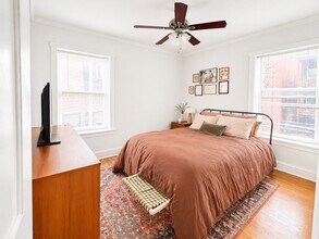 654.5 W Oakdale Ave in Chicago, IL - Building Photo - Building Photo