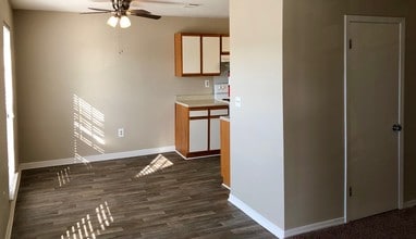 CIP in Pass Christian, MS - Foto de edificio - Building Photo