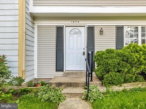 13114 Thackery Pl in Germantown, MD - Building Photo - Building Photo