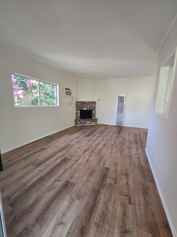 13529 Leadwell St in Los Angeles, CA - Building Photo - Building Photo