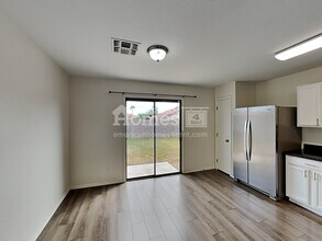 11343 E Quintana Ave in Mesa, AZ - Foto de edificio - Building Photo