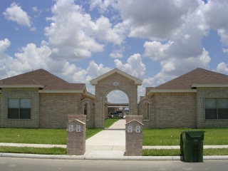 1010 Cedarwood Dr in Rio Grande City, TX - Building Photo