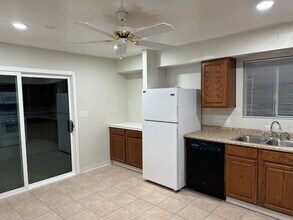 6128-6130 E Akron St in Mesa, AZ - Foto de edificio - Building Photo