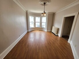 180 Waterloo St in Saint John, NB - Building Photo