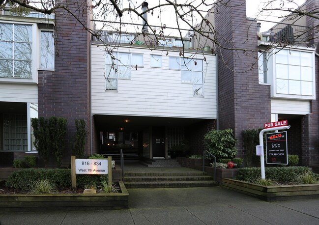 816-834 7th Ave W