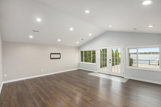 3331 Newton Rd in Commerce Township, MI - Foto de edificio - Building Photo