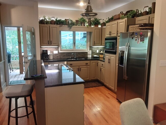 71 Wilcox Dr in Lake Junaluska, NC - Building Photo - Building Photo