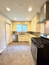 2127 S Delaware Ct in Tulsa, OK - Building Photo - Building Photo