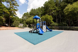 Laurel in Union City, GA - Building Photo - Building Photo