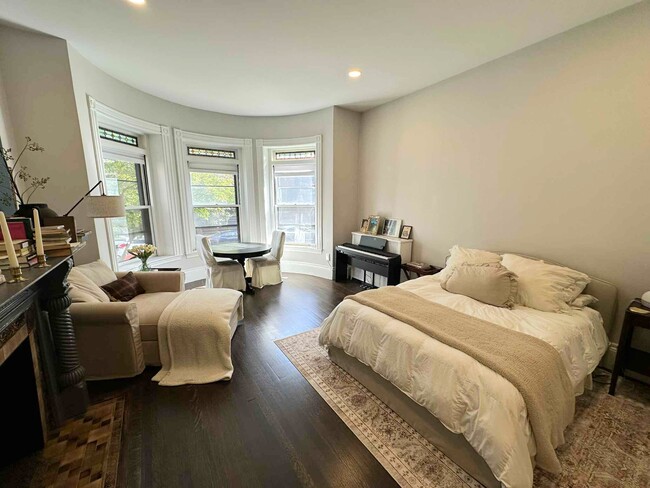 112 Pinckney St, Unit 15 in Boston, MA - Building Photo - Building Photo