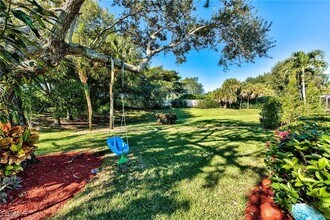 8850 Creek Run Dr in Bonita Springs, FL - Building Photo - Building Photo