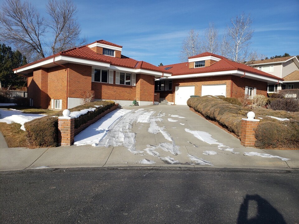2916 Shadow Oaks in Billings, MT - Building Photo