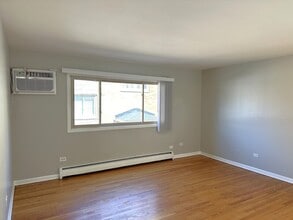 20 N Garfield St in Lombard, IL - Building Photo - Building Photo