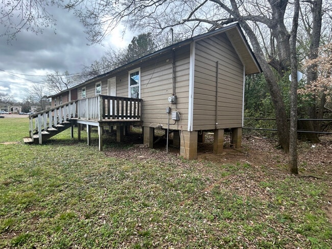 326 W College St in Nacogdoches, TX - Building Photo - Building Photo