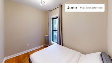 Private bedroom in 4 bed/1 bath Home in New York, NY - Building Photo - Building Photo