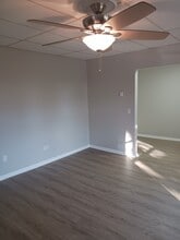 2114 Enoch Ave in Zion, IL - Building Photo - Building Photo