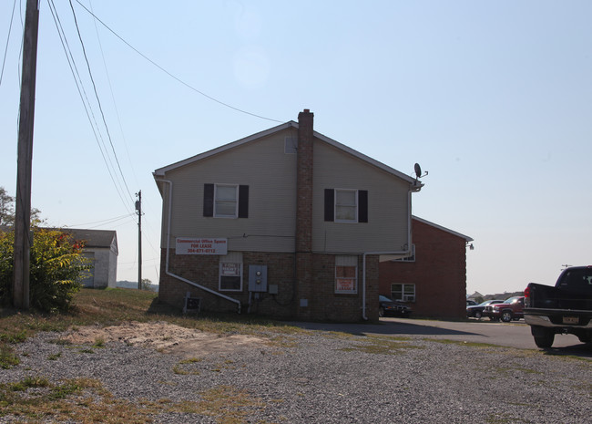 5450 Williamsport Pike in Martinsburg, WV - Building Photo - Building Photo