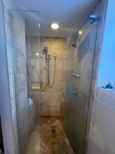 2245 W Barry Ave in Chicago, IL - Building Photo - Building Photo
